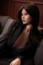168cm/5ft6 F-cup Silicone Sex Doll – Chloe - Image 11